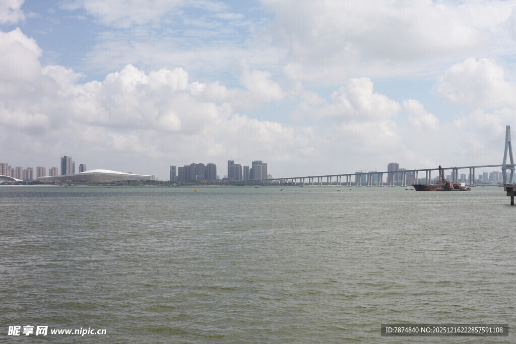 海上城市景观远景