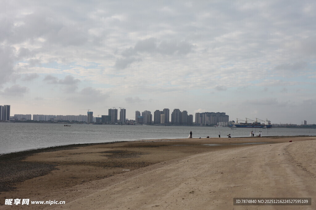 海滨城市风光开阔景致