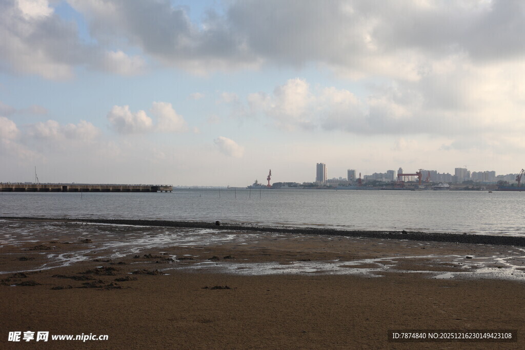 海滨城市风光