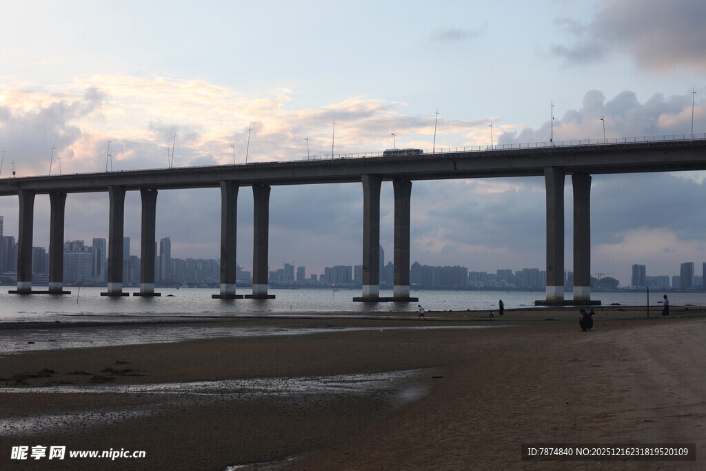 跨海大桥远景