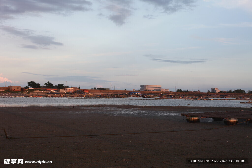 海边黄昏景色
