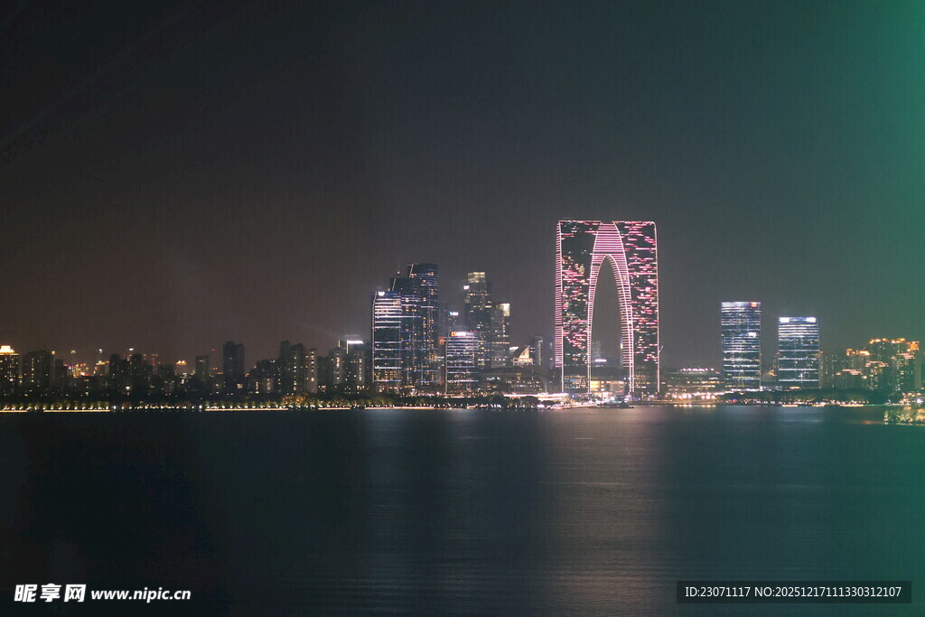 苏州中心璀璨夜景