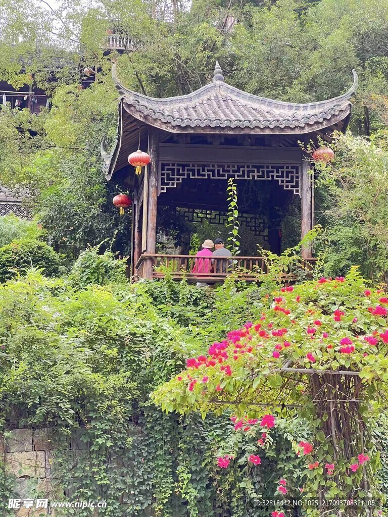 古镇古亭