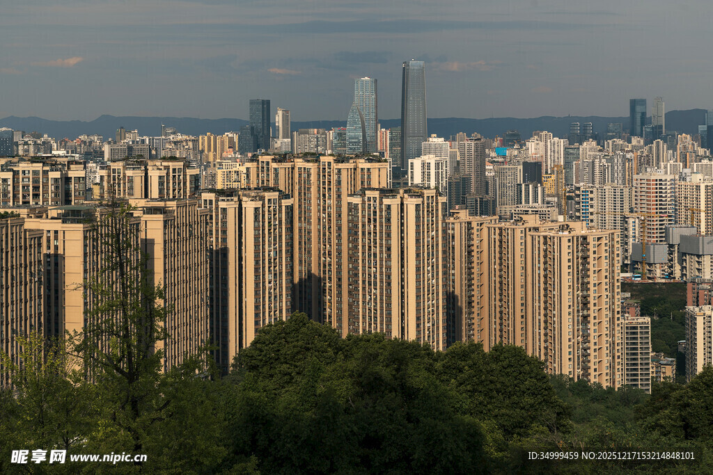 城市高楼林立景观图