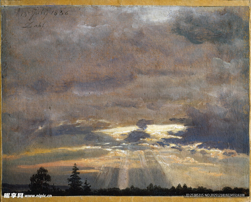 黄昏天空下的光束美景