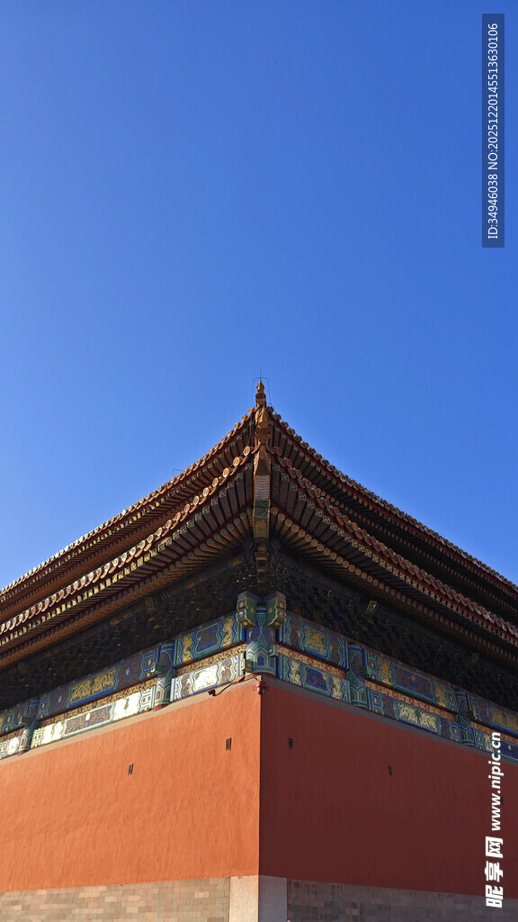 红墙古建筑一角