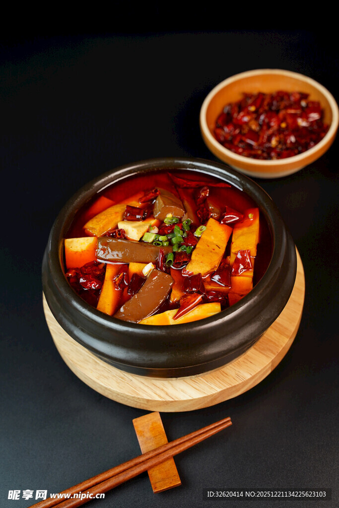 鸭血豆腐