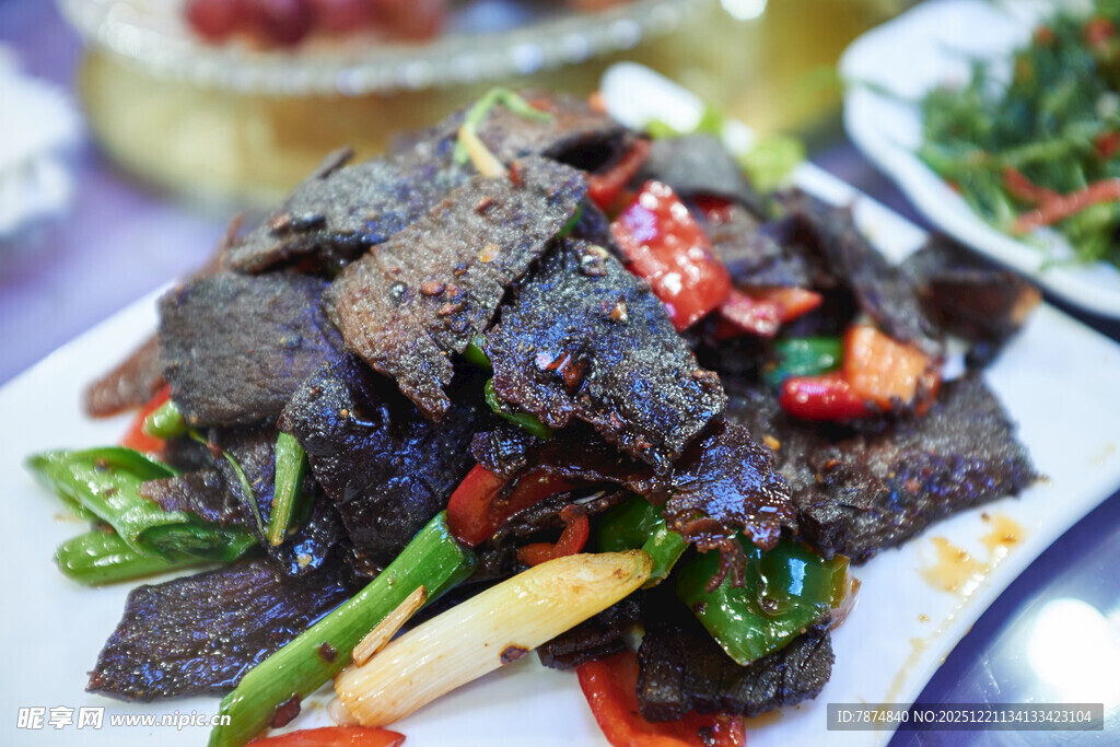 香辣美味炒牛肉片