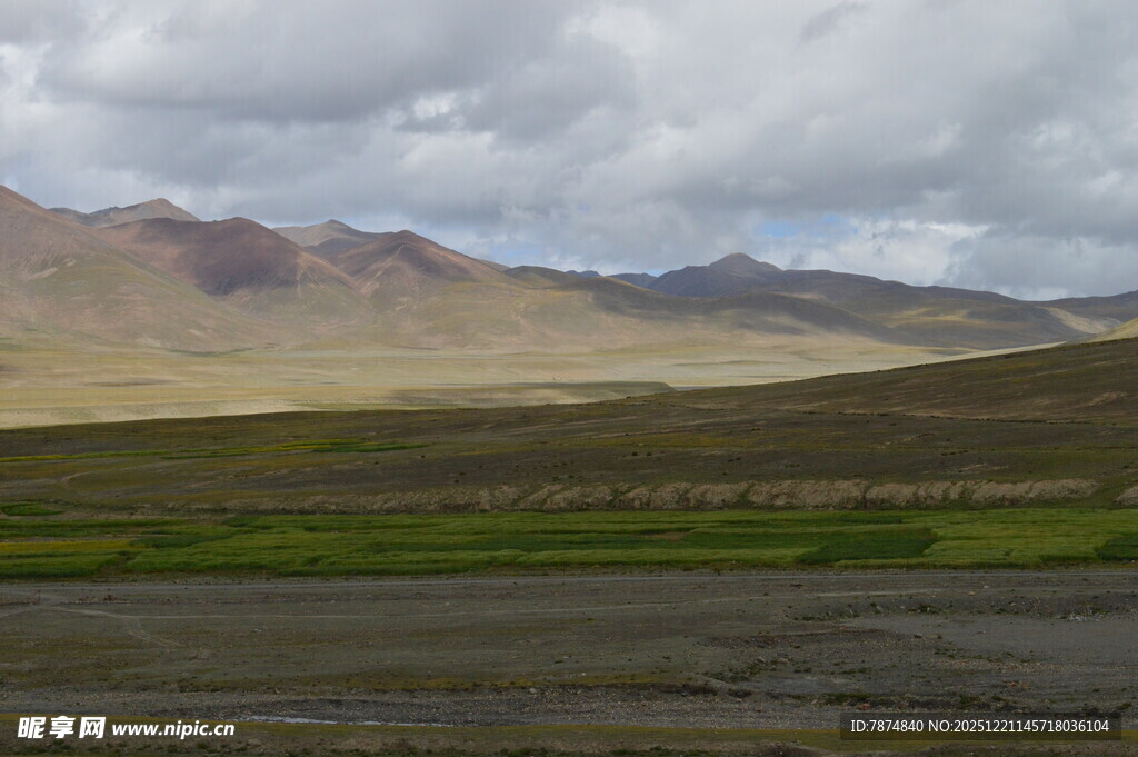 广袤山野间的壮阔风景