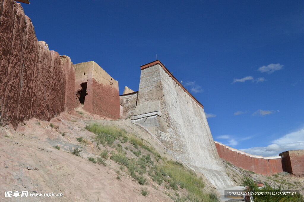 古老城墙 尽显历史沧桑