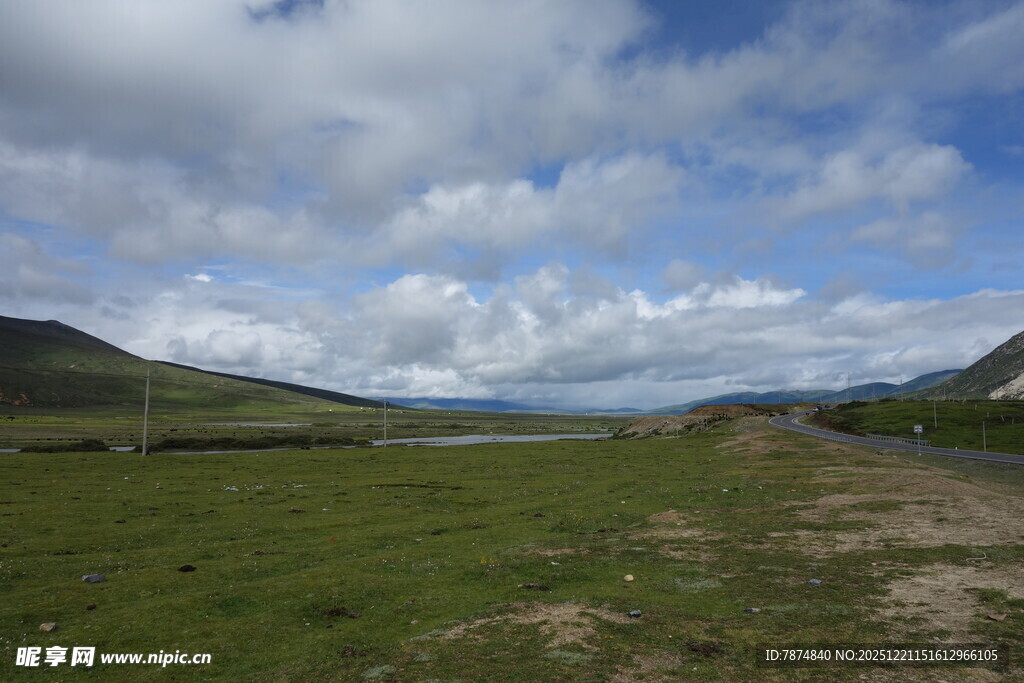 草原风光 蓝天白云下的美景