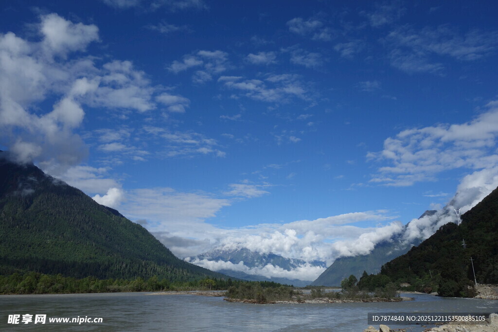 壮丽山水间的美丽风光
