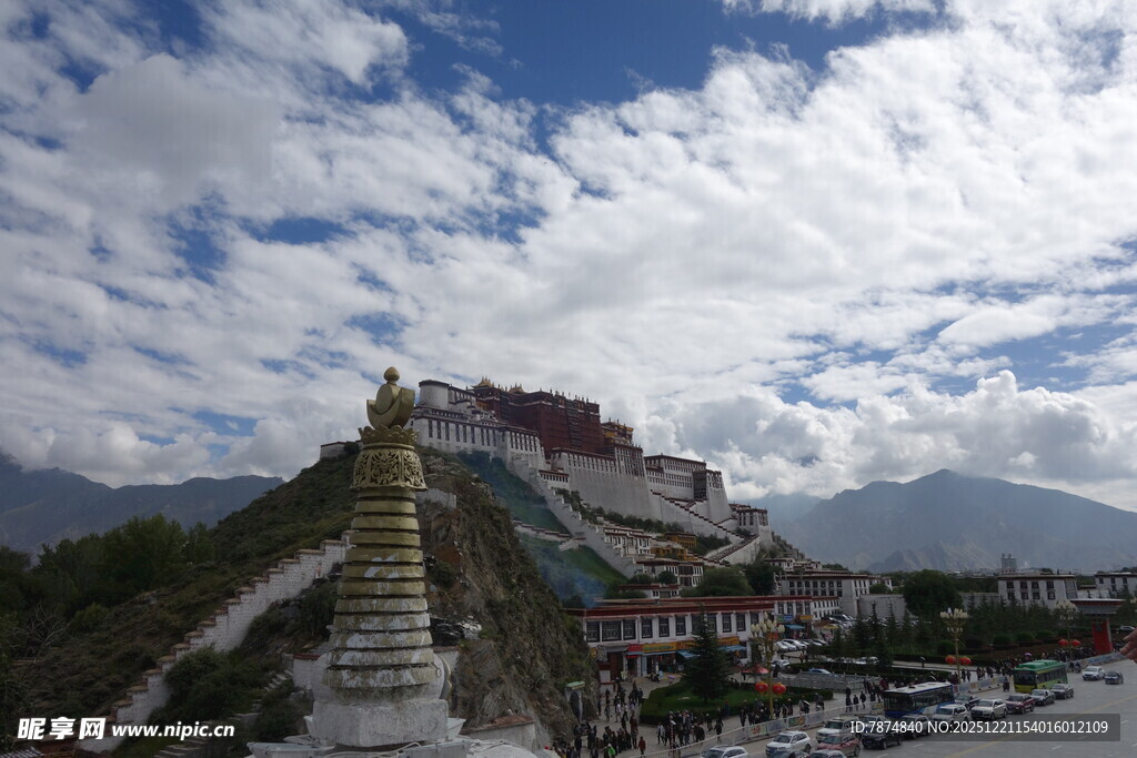 布达拉宫壮丽景观