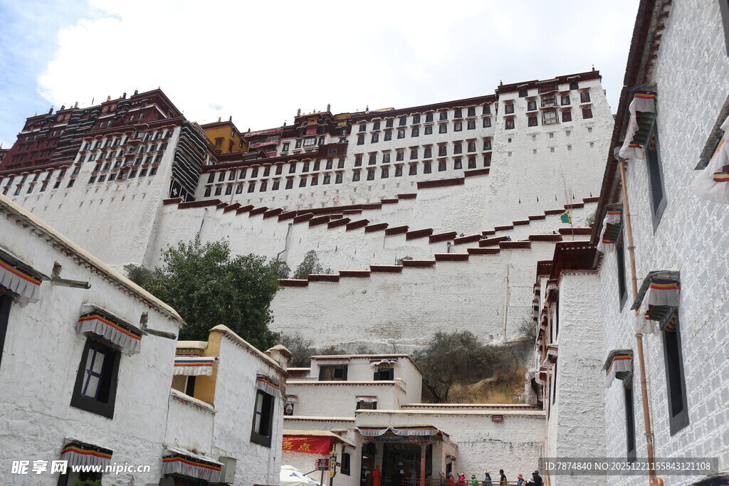 布达拉宫局部景观