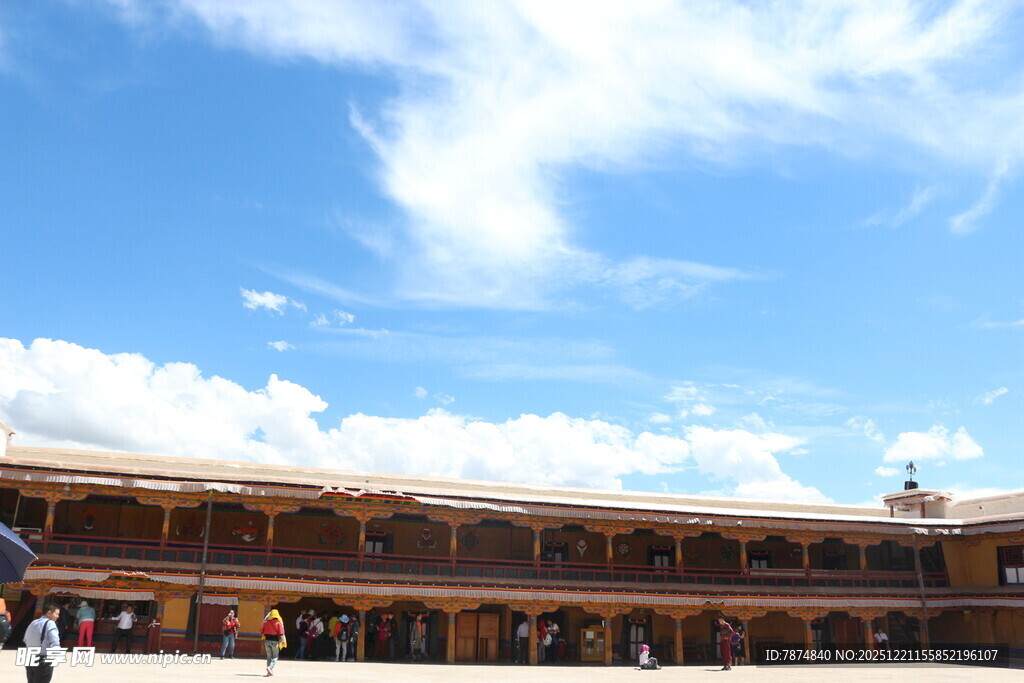 拉萨布达拉宫广场建筑景观