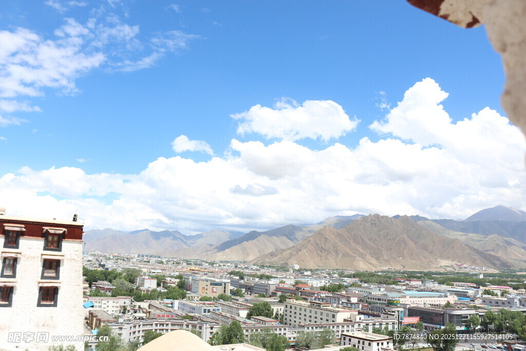 拉萨城市风光远眺