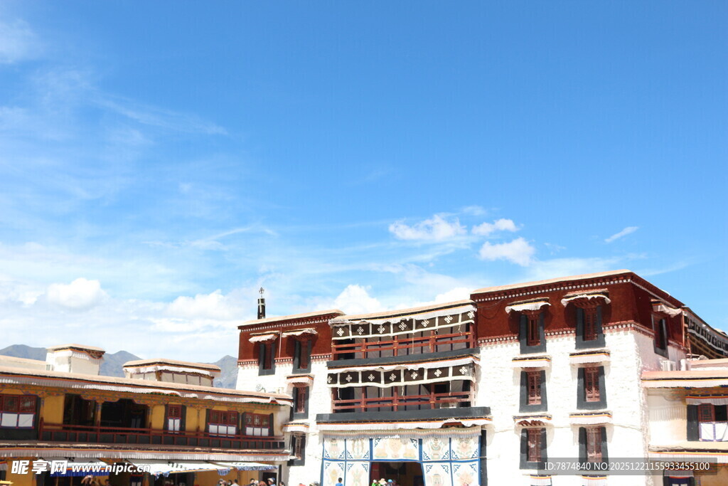 藏式风格建筑风光