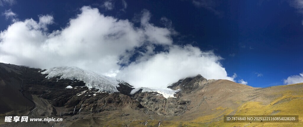 高山云海壮丽风光