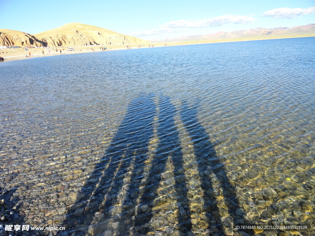 水中人影倒影 静谧之景