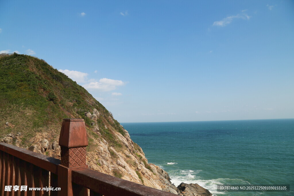 海边悬崖观景台美丽风光