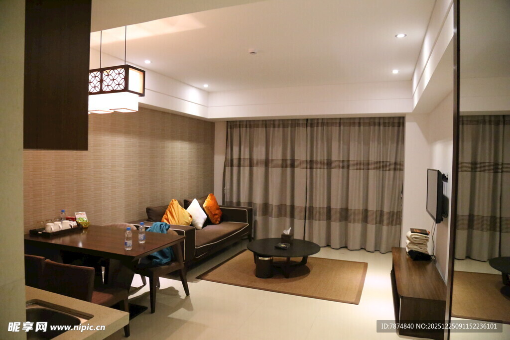 现代简约风格客厅一角