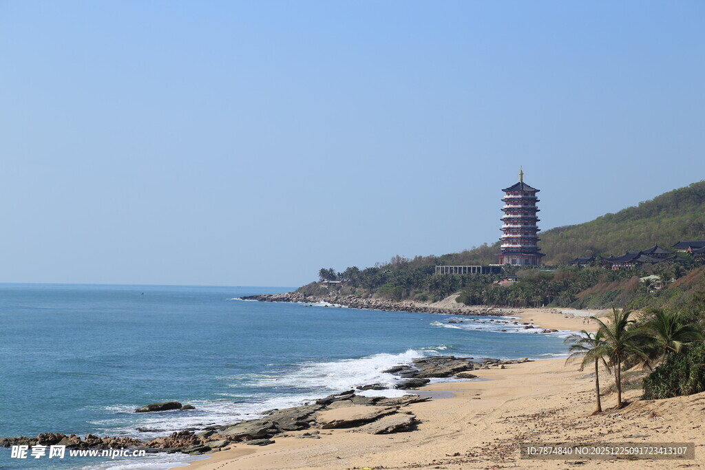 海滨古塔风景