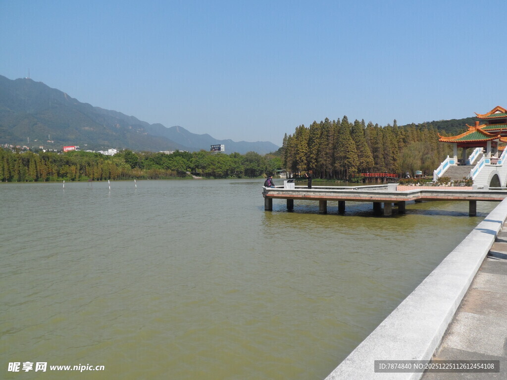 湖畔中式景致 宁静悠远