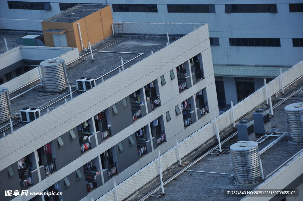 高层公寓外观景象