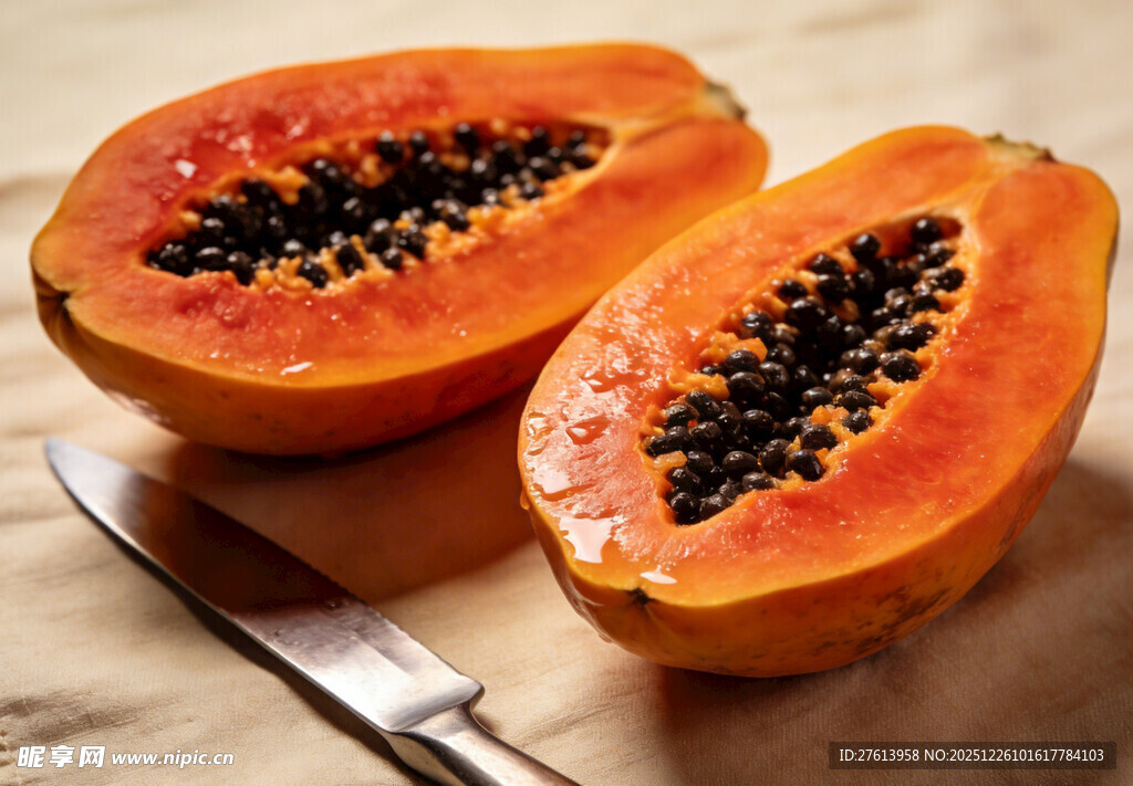 切开的木瓜