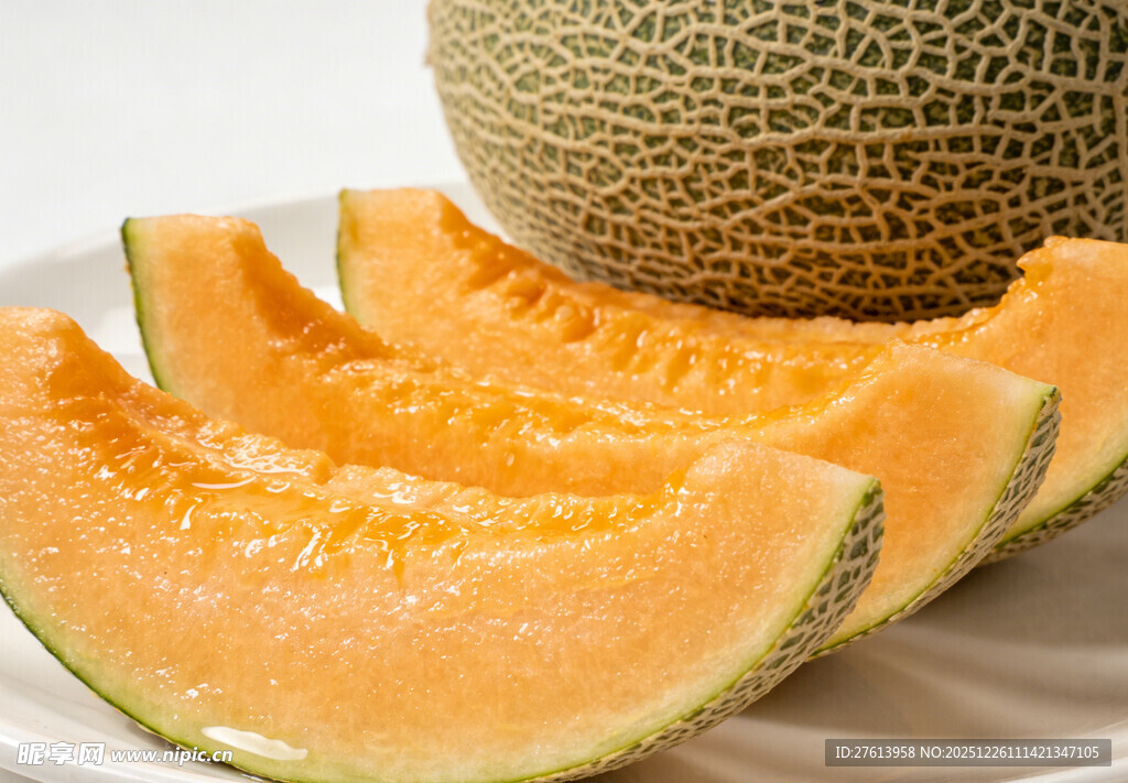 切开的哈密瓜