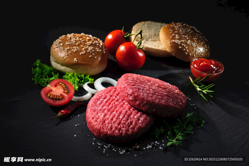 生牛肉与面包