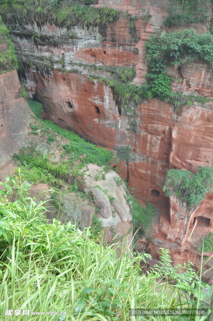 壮观红岩峡谷景观