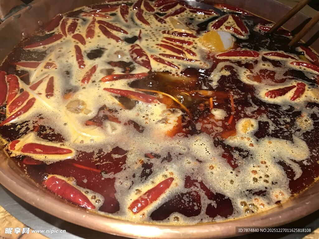 麻辣鲜香的火锅盛宴
