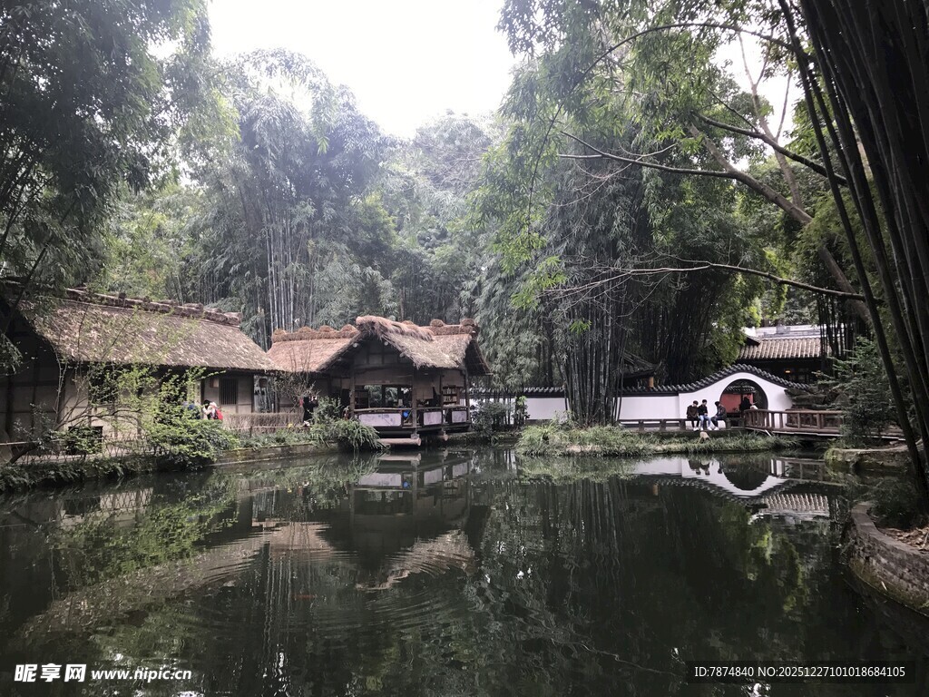 静谧水乡竹屋景观