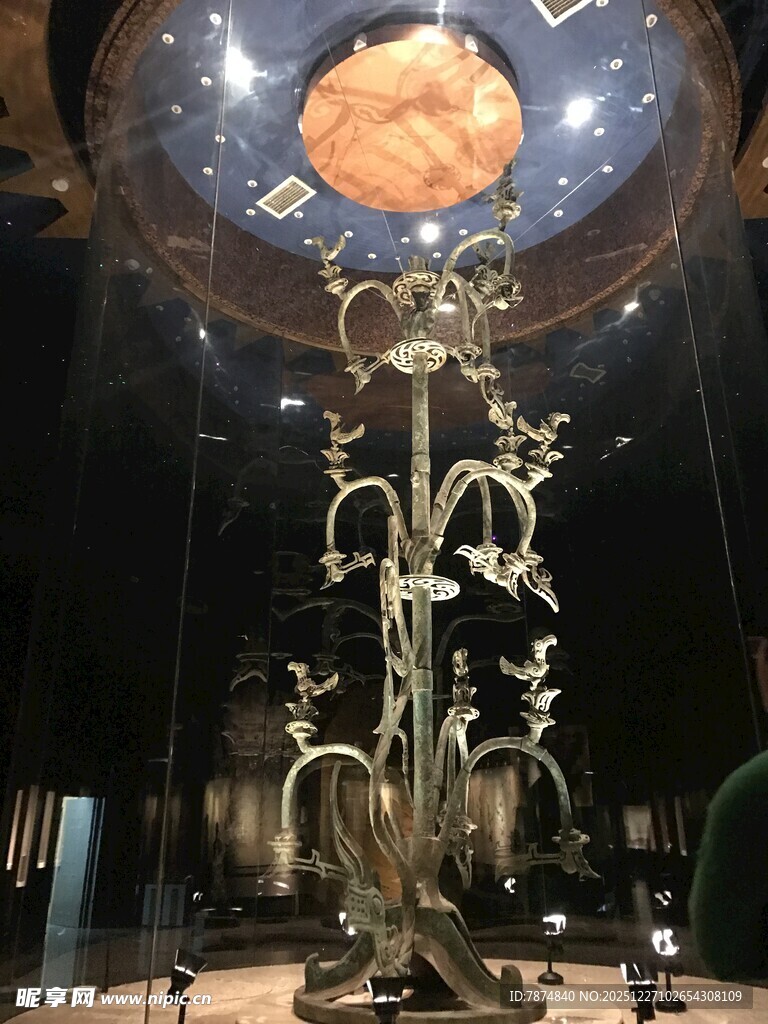 华丽复古金属装饰台灯