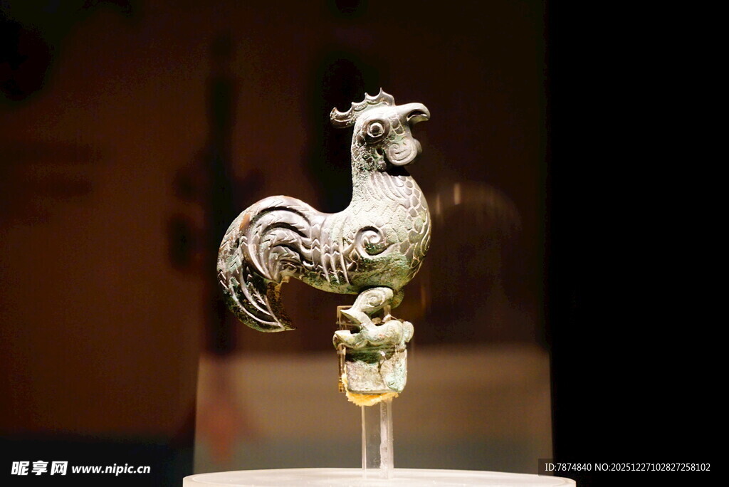 银质公鸡造型精美摆件