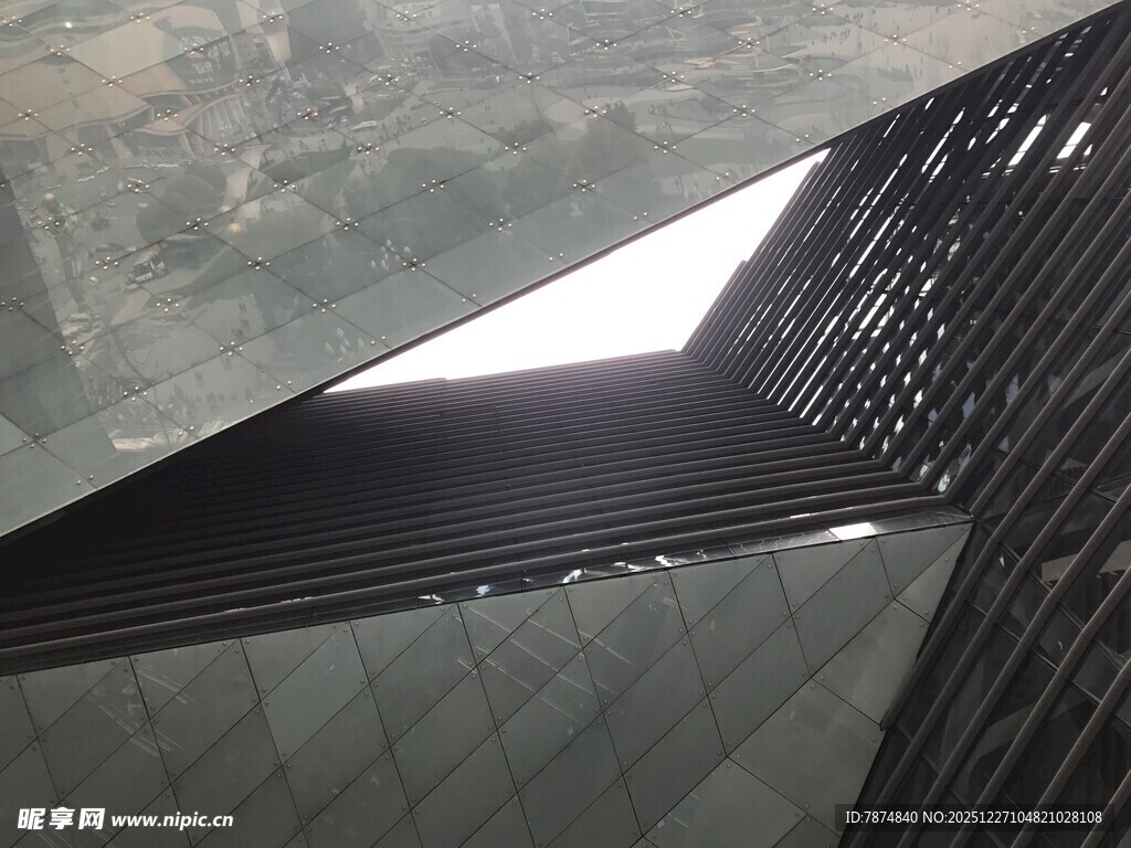 现代建筑内部独特空间视角