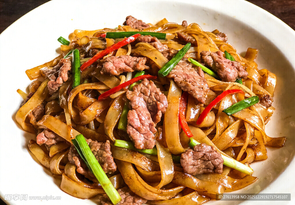 牛肉炒河粉