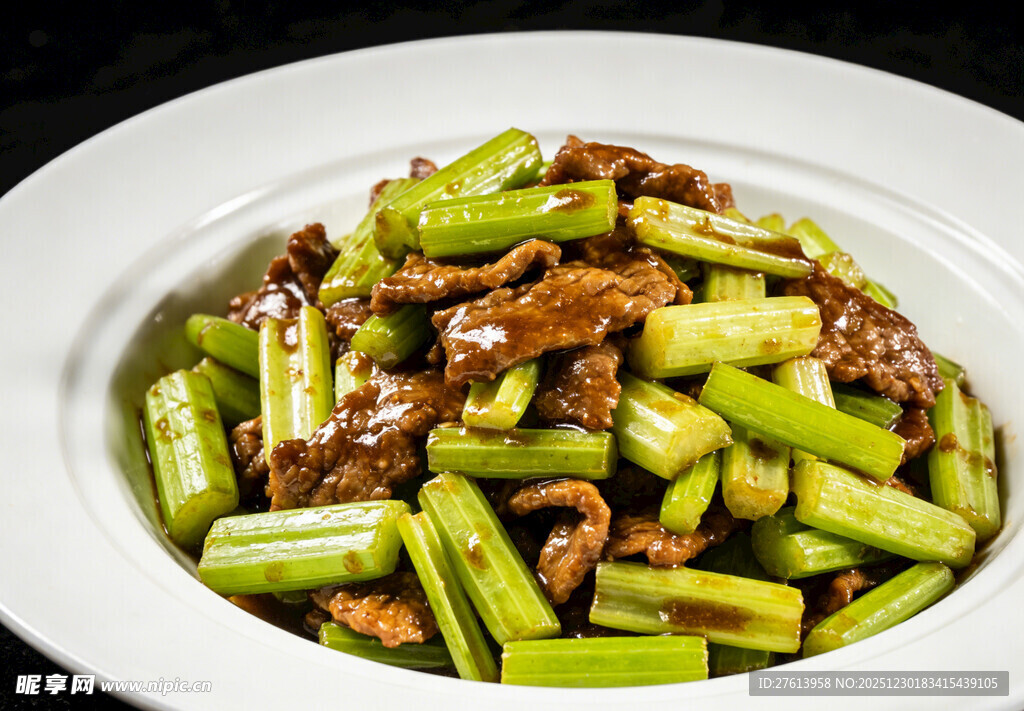 芹菜炒牛肉