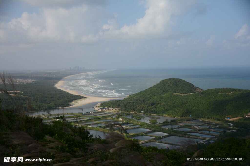 山海相依的美丽风光