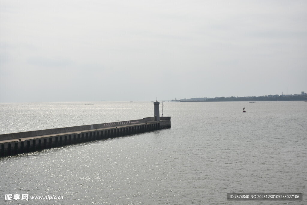 宁静海港的延伸栈桥