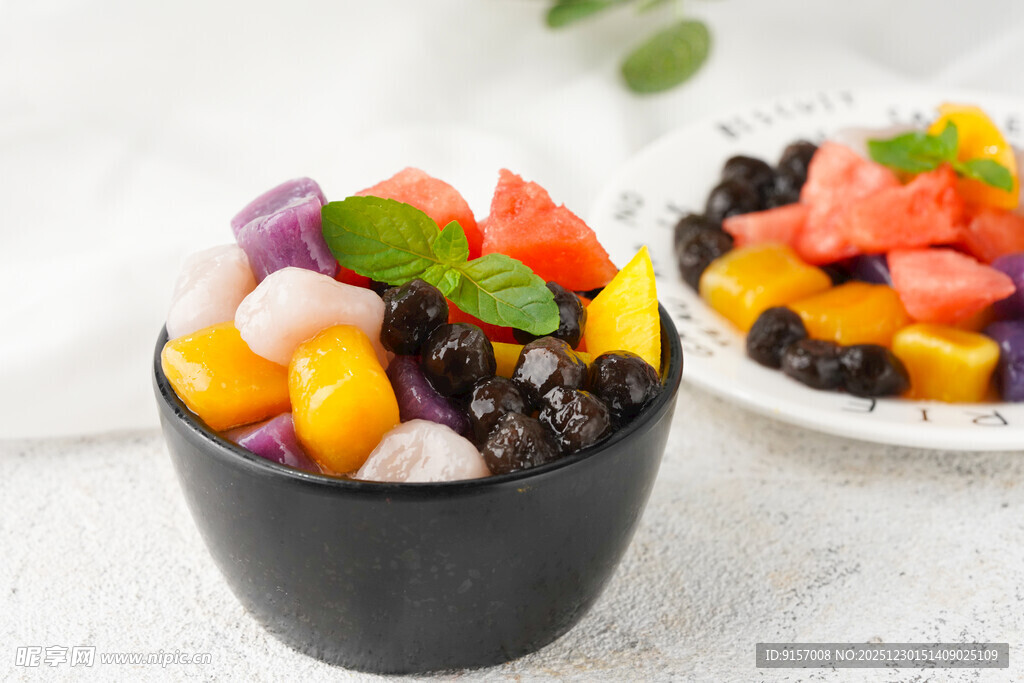 美味多彩水果沙拉碗