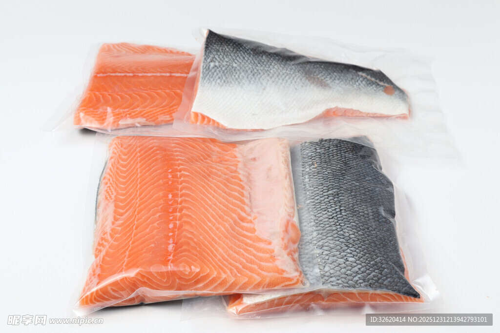 新鲜三文鱼块