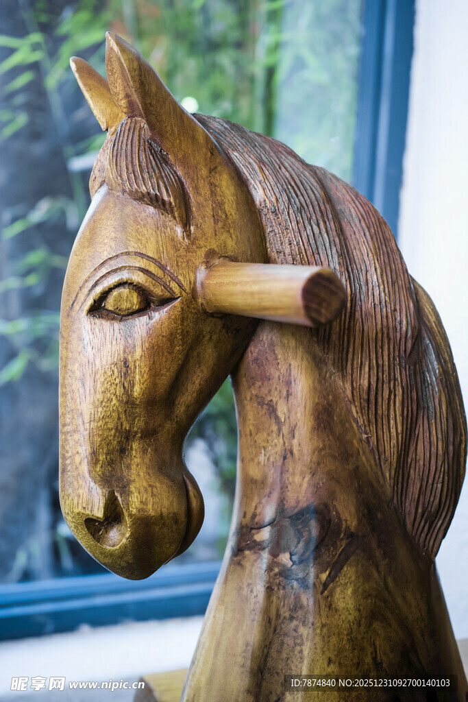 木雕马头摆件