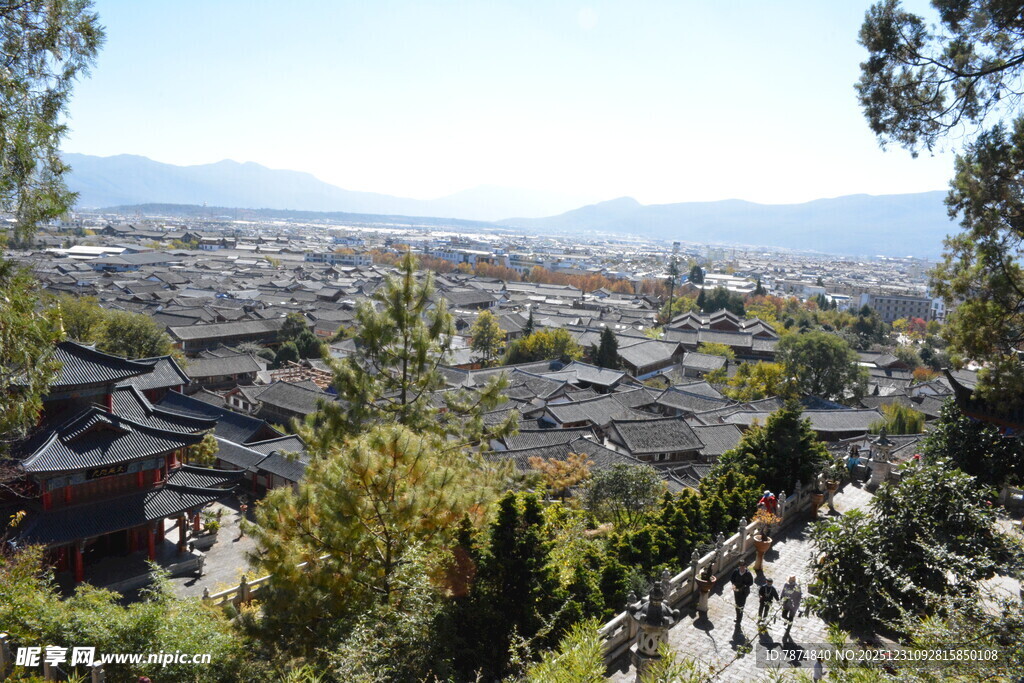 俯瞰古村落全景