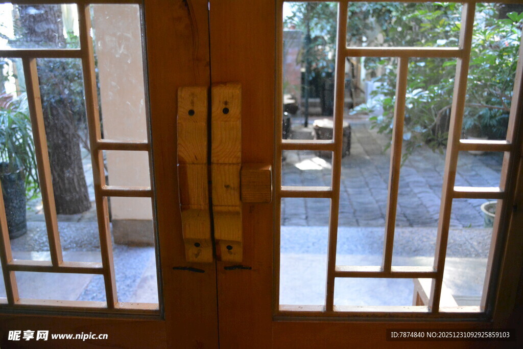 中式木质门窗 古朴雅致