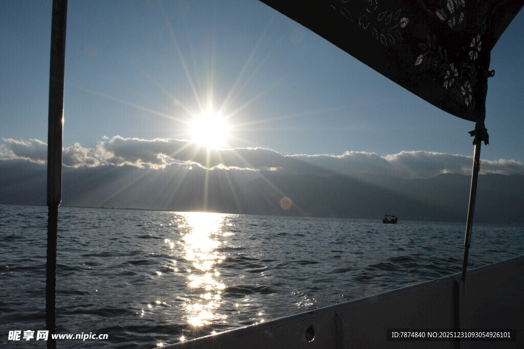 海上日出美景