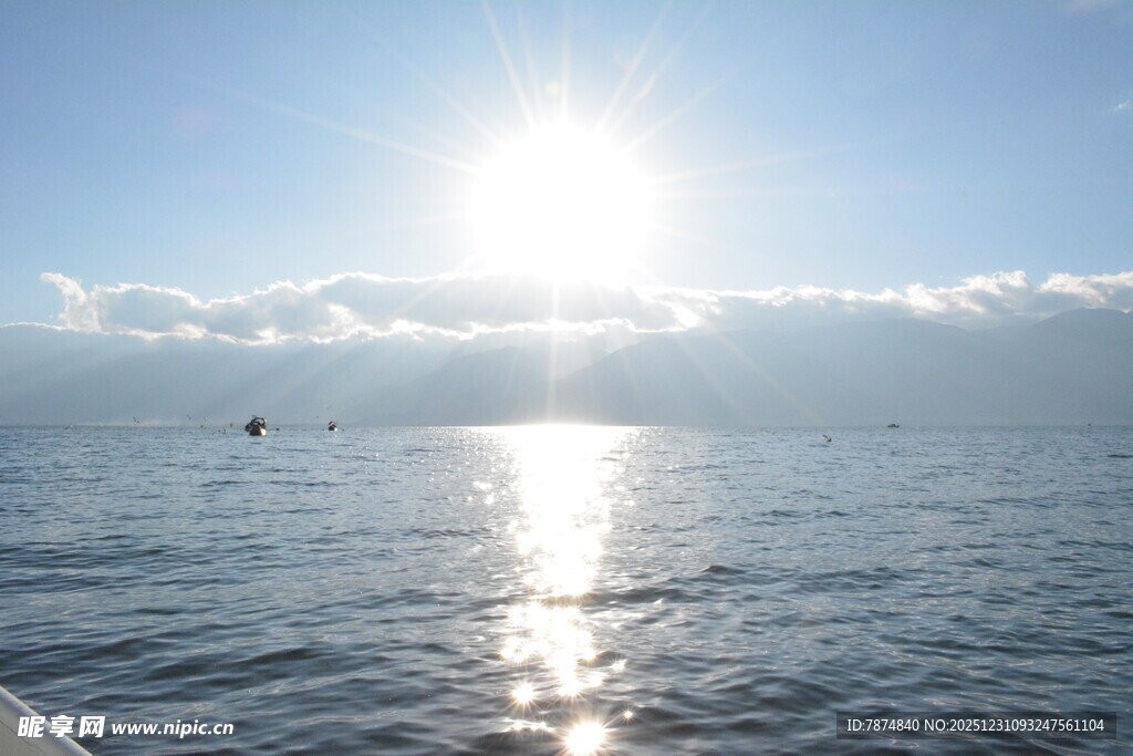 海上日出 波光粼粼的美景