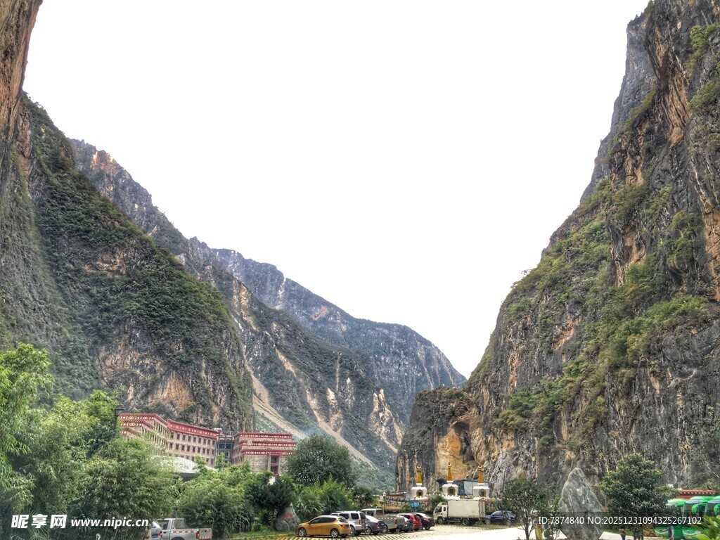 壮丽峡谷自然风光