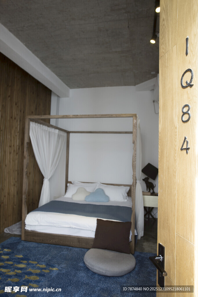 现代简约风格卧室一角